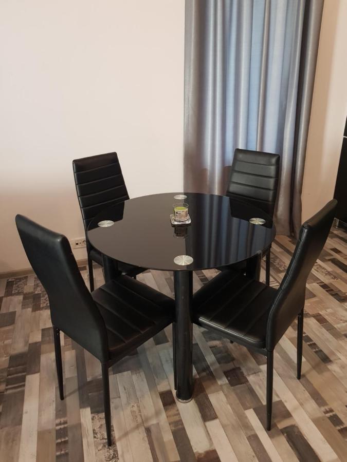 Summerhouse Apartments Mamaia Luaran gambar