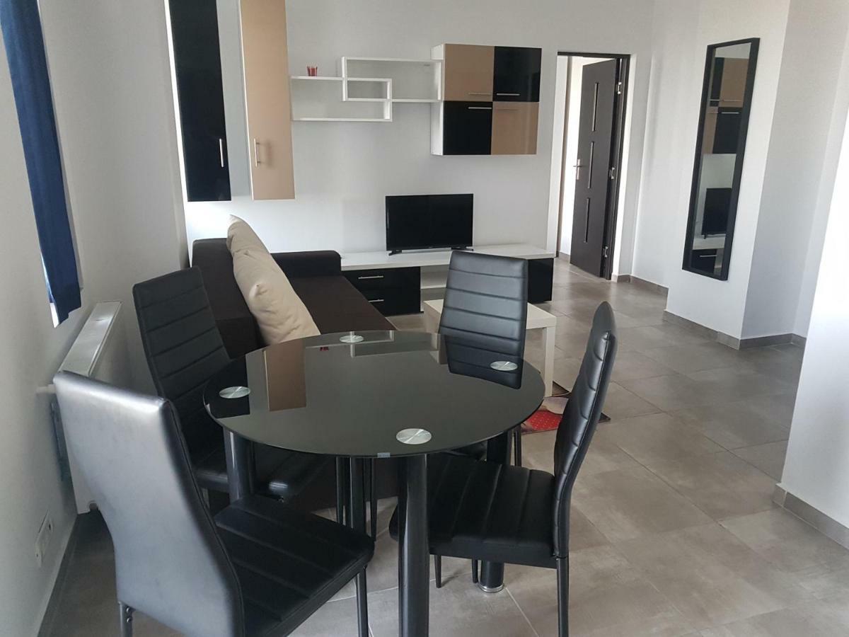 Summerhouse Apartments Mamaia Luaran gambar