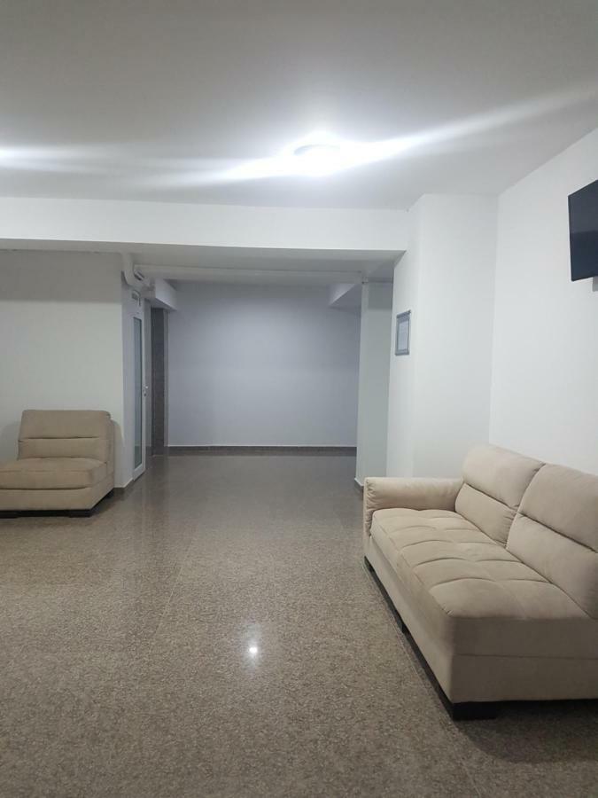 Summerhouse Apartments Mamaia Luaran gambar